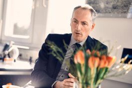 Porträt Peter Goerdeler, Vorstandsvorsitzender des Josephs-Hospital Warendorf Björn Hokamp Werbefotograf Bielefeld