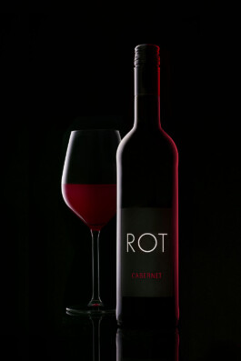 Wein Rot Produktfotograf Fotostudio Bielefeld Björn Hokamp Werbefotograf Bielefeld
